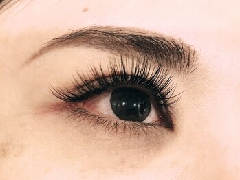 アイラッシュサロン バーバラ(BARBARA)/中央長め・太さ0.15 ￥4980