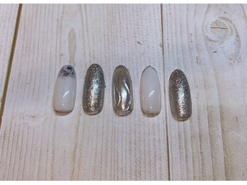 ソルシア(Solsia)/【ハンド】10月定額　￥5000