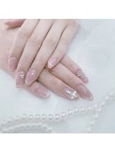 nail salon SOiE-ソワ-【フィルイン/持ち込み/長さ出し】【4/3 NEW OPEN（予定）】/マグネット＋パーツ