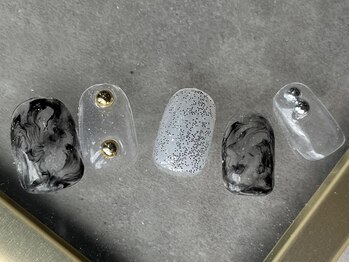 つめノさき/モードニュアンスネイル