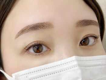 デイリー ラッシュ(DAILY LASH)/パリジェンヌ×美眉で垢抜ける