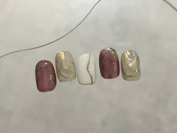 ボルドー×上品ニュアンス