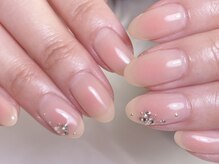 お手元が綺麗に見えるカラーやデザインで美しく仕上げます。