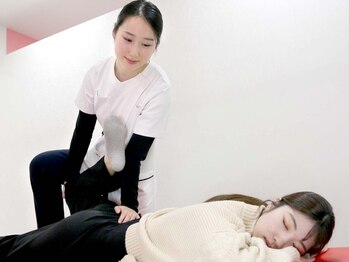 中央谷町整体院/骨盤矯正猫背、巻き肩の改善を★