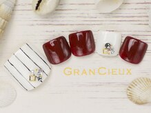 クアトログランシュ 青葉台(QUATRO×GranCieux)/ストライプフットネイル