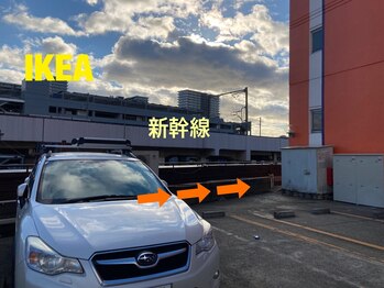 コモド(COMODO)/2階駐車場からは 1