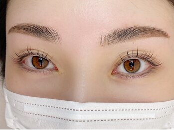 ジェム バイ アルテフィーチェ 西宮(gem by artefice)/ハリウッドブロウリフト