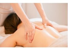 美人バスト 静岡店/背中をしっかりほぐします♪ 