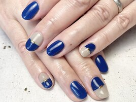 シンプルネイビーネイル！