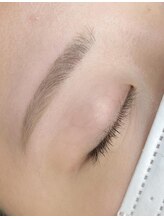 ビューステージ アイブロウサロン 金山/平行アーチ