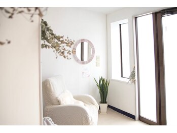 クリア アイラッシーズ アンド ネイルサロン シャイン(CLEAR & SHINE)/