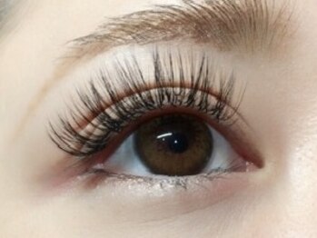 アイラッシュサロン エーアンドエー(eyelash salon A&A)の写真/【目元の印象=お顔の印象♪】経験豊富な施術者がプロ目線でご提案!あなたの魅力を引き出します♪