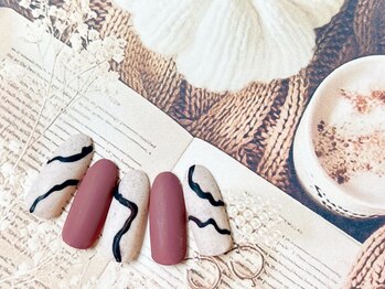 ぷっくりラインネイル