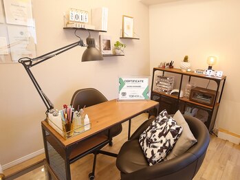 サロン カラフリー アシヤ(Salon Colorfulyy Ashiya)/ハンド席