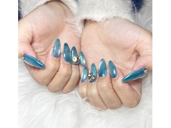 ナナイロプラス(nanairo+)/アレンジネイル