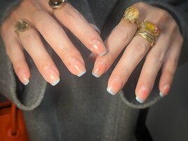 チーク×フレンチネイル