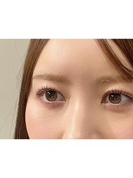 ナチュラル上品な目元にしたい