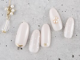 ドット×パールシンプルネイル