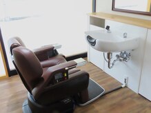 ジュマル(jumaru)/理容椅子