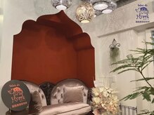 サロンデュ ひゃーく(Salon du ひゃーく)の雰囲気(モロッカンスタイルの綺麗な店内で癒しと感動をお届けします)