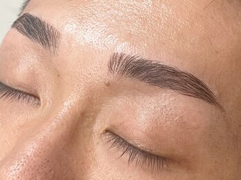 アンドシー(&C)の写真/毎日のメイクを"ラク"に楽しく！まつ毛眉毛のメニュー有り★初めての方も是非お越しください♪メンズもOK！