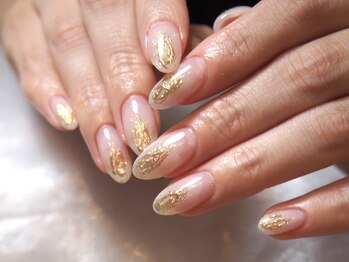 ミルキー金箔ネイル