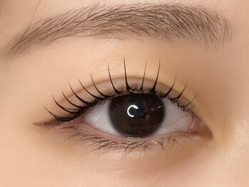 クレヴィア(Crevia)の写真/自然なぱっちりEYE★ビューラーいらずで時短!毎日のメイクがぐっと楽に♪目元に合わせたデザインをご提案☆