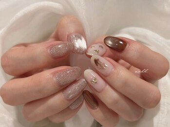 アンク(ankh.)の写真/自爪が薄くて柔らかい方、短い方もお任せください！丁寧なオフ・ケアで美フォルム&モチも抜群にお仕上げ◎