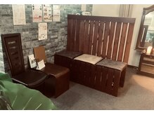 リフィットの雰囲気（緑と木目に囲まれた、空間で癒しを。）