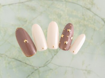 シューズネイルプロデュース/星スタッズネイル