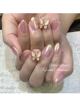 プチブラン(Petit Blanc)/シンプルなクリアオーロラネイル