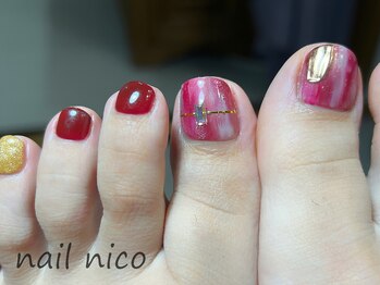 ネイルニコ(nail nico)/赤フットネイル