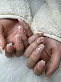フラワーズネイル(flowers nail)/ハイライトチークネイル