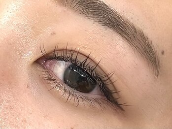 メルシー 横浜店(merci)の写真/【平日限定クーポン】フラットラッシュ100～160本までご用意♪まつ毛への負担も少なく、キープ力もUP★