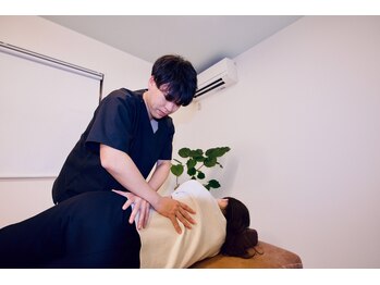 ワイズ整体院 田中店(Y’s整体院)の写真/辛い腰痛、長く続く腰痛は揉んでも一時的に楽になるだけ…。本格整体で原因から根本改善します◎
