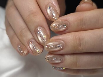 ヒナネイル 心斎橋(Hina nail)の写真/美フォルム際立つワンカラー☆大人女性のためのシンプルネイルと、種類豊富なマグネットで品格ある指先へ。