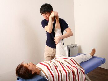 宝カイロプラクティック/施術風景(美健整体)