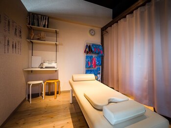 ワジマ整骨院の写真/骨盤・内臓・腰の重さが気になる方へ。静かな空間であなたの今の状態に合わせて丁寧にケア。お子様連れOK◎
