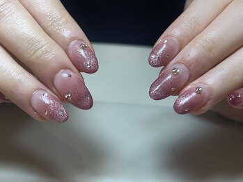 ヴィーナスネイル(Venus Nail)/長さ出し持ち込みデザイン