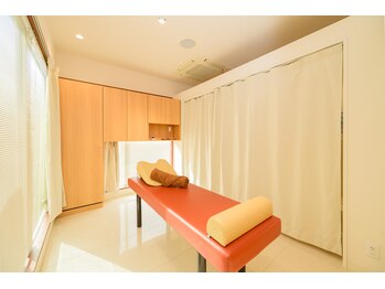 ゼロスポ鍼灸院 接骨院 郡山安積荒井/ウェルティー 郡山(Welluty)/全ベッドカーテン完備