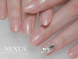 ストーン埋め尽くしネイル