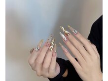 ラモダサロン(LA MODA salon)の雰囲気（キラキラパーツの埋め尽くしでキュートな指先に！）