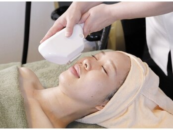 脱毛の極み/顔脱毛でトーンUP &メイクのり◎