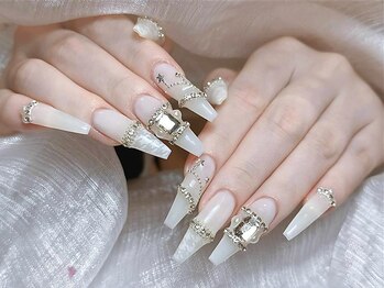 ニエ 新大久保店(Nie)の写真/【オフィスでも好印象★】新宿からも徒歩圏内のためお仕事帰りにも◎洗練された上品な指先へ導きます◆