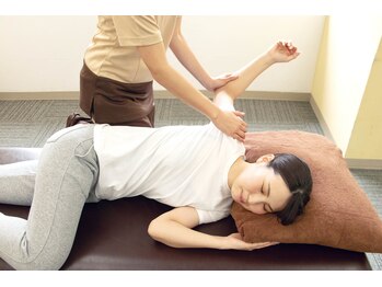 リラク マロニエゲート銀座3店(Re.Ra.Ku)/【 施術2 】ストレッチ【銀座】