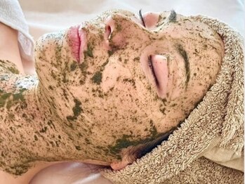 エクレ(eclat)の写真/豊富な種類のピーリングで、お悩みに合わせて最適なケアを選べる◎“つるん艶肌”をぜひご体感ください♪