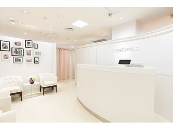 インフェイシャス 京都店の写真/技術、接客、空間、上質を知る40代以上の大人女性に美と癒しをご提供する、目もと専門サロン。