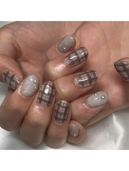 アングゥ ウル(ungu ul)/マンスリーデザイン