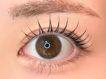 ブロウタス 吉祥寺店(BROW+)の写真/なりたい目元を叶える♪目の形・幅・お顔のバランスを見極めて理想の目元を実現☆ナチュラルに目力UP！