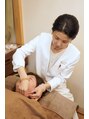吉宗指圧治療院&nbsp;刺痛が無いか確認しながらゆっくり鍼を筋肉層に進めます。